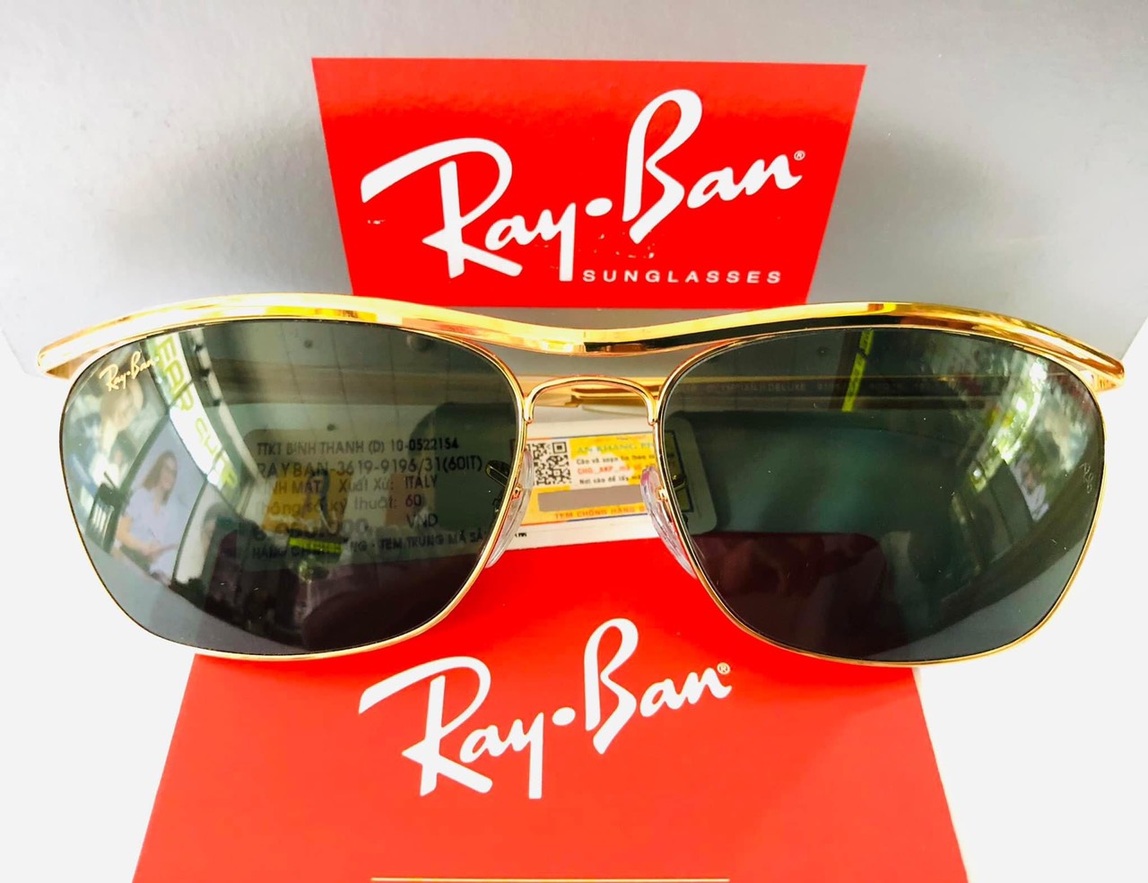 Kính mát Ray-Ban